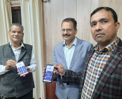  अब घर बैठे करें मोबाइल ऐप से शिकायत, उदयपुर नगर निगम ने लॉंच की मोबाइल ऐप