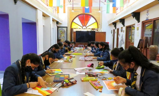  महाराणा मेवाड़ पब्लिक स्कूल में अंतर्राष्ट्रीय मातृभाषा दिवस समारोह का आयोजन