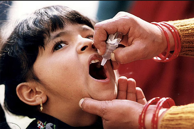  पल्स पोलियो टीकाकरण अभियान की शुरुआत