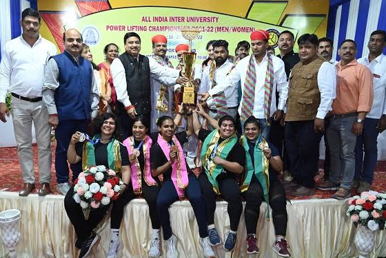  चंडीगढ विश्वविद्यालय  ने जीती ऑल इंडिया इंटर युनिवर्सिटी पॉवर लिफ्टिंग चैम्पियनशीप