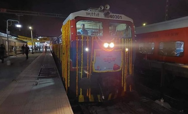 udaipur ahmedabad train