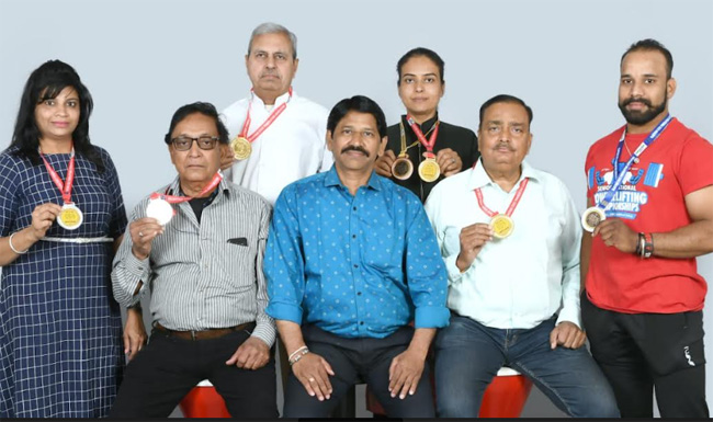  उदयपुर टीम ने 5 स्वर्ण , 4 रजत व 2 कांस्य पदक सहित कुल 11 पदक जीते