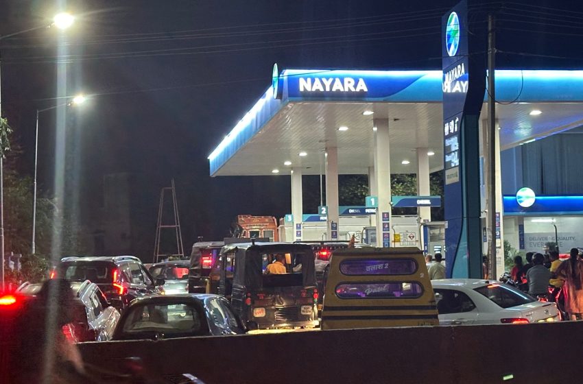  बुधवार से दो दिन पेट्रोल पम्प बंद, रात को वाहनों की लगी कतारें