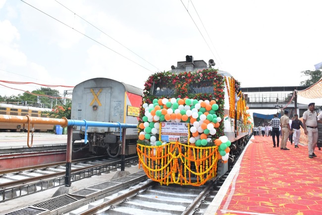 प्रधानमंत्री ने वर्चुअल हरी झंडी दिखाकर दी उदयपुर-चंडीगढ़ ट्रेन को एक और सौगात