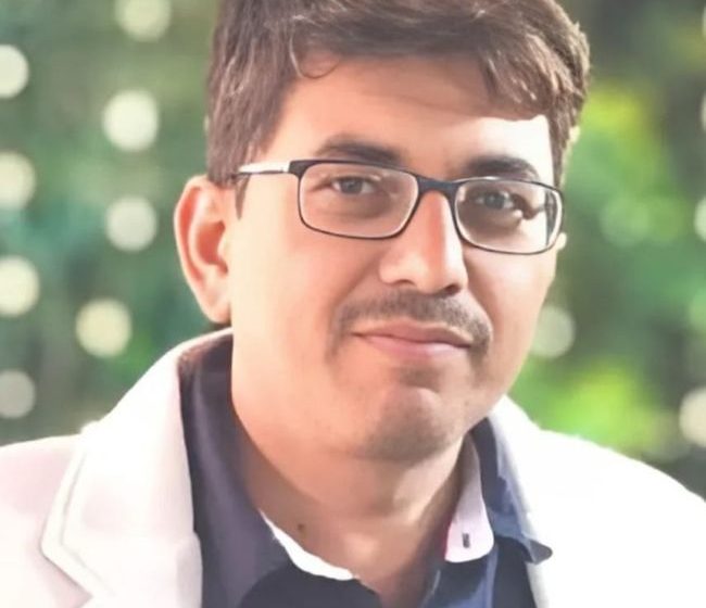 विश्व दयालुता दिवस — संवेदनाओं के क्षरण के बीच करुणा को फिर जगाने का समय