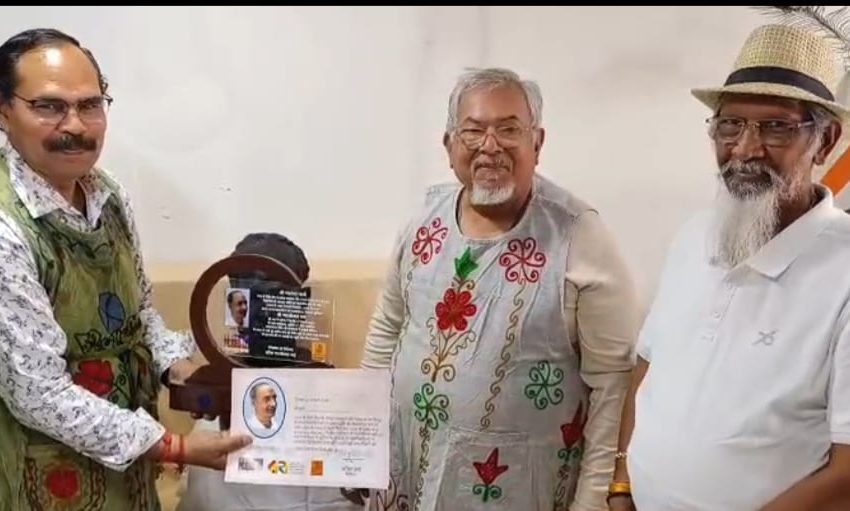 चित्रकार चेतन औदिच्य और डॉ चित्रसेन के चित्रों का बड़ौदा में प्रदर्शन